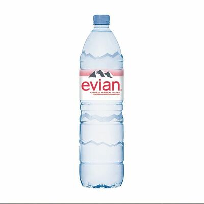 Вода минеральная Evian природная негазированная в Азбука Вкуса Экспресс Меню по цене 214 ₽