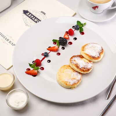 Нежные сырники из творога в Абрамовъ по цене 1020 ₽