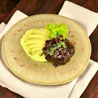 Говяжьи щечки в Asado