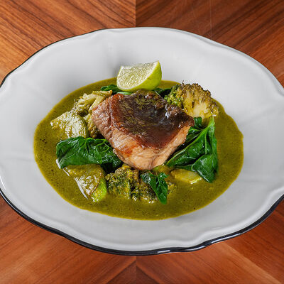 Мраморный сом с зелеными овощамив L.Е.S. по цене 830 ₽