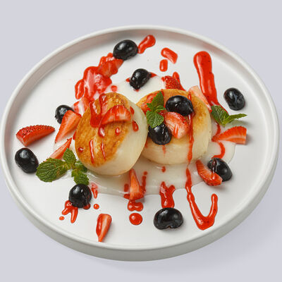 Сырники с тартаром из свежих ягод в Vaffel по цене 639 ₽