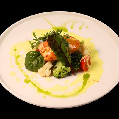 Лосось с брокколи и цветной капустой в Beer & Fire Grill по цене 1197 ₽