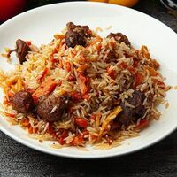 Плов с говядиной в Восточная кухня салют