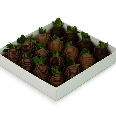 Клубника тёмно-молочная ночь M в Клубника в шоколаде VeryBerryLab по цене 4790 ₽