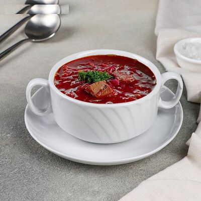 Борщ в Суши пицца бургер по цене 265 ₽