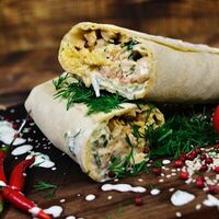 Шаурма классическая (стандарт) в БЭНГ УЛИЧНАЯ ЕДА