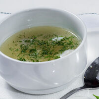 Бульон куриный с пельмешками в Горячий Пельмень