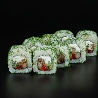 Холодный ролл с курочкой в Sushi Studio