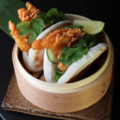 Бао с креветкой и лаймом в Zuka по цене 830 ₽