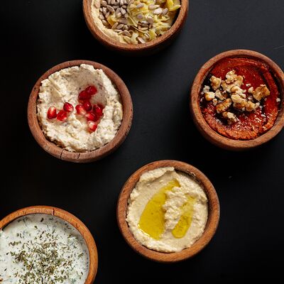 Ассорти из 5 мезев Meat Coin по цене 2200 ₽