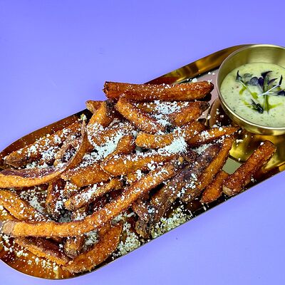 Батат фри с соусом Кокосовый сладкий чили в Просто Азия x Десертория по цене 540 ₽