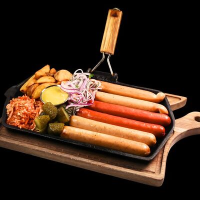 Ассорти колбасок в Beer & Fire Grill по цене 1797 ₽