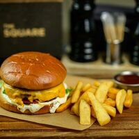 Бургер Jack Daniels в The Square