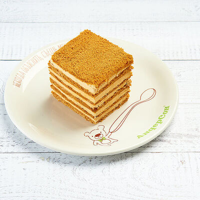 Торт медовик 1/4 в АндерСон по цене 290 ₽