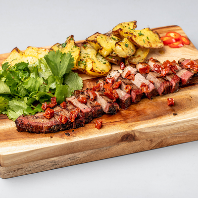 Брискет с печеным картофелем и вялеными томатами в Mojo по цене 1280