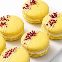 Макарон сырный с малиной в Июль
