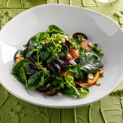 Цитрусовый салат с жаренным виноградом и кешью в ЛарисуВаннуХочу по цене 550