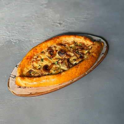 Хачапури с курицей и грибами в Чайхана Баранжар по цене 585 ₽