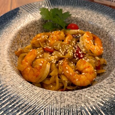 Удон с креветками в Семейный союз по цене 570 ₽