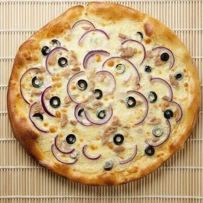 Пицца с тунцом в Ясураги по цене 1450 ₽