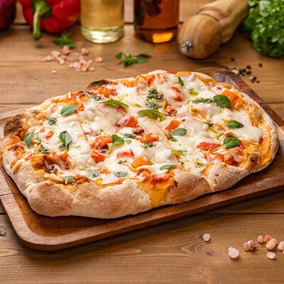 Цыпленок песто L + Spritz в Pizza 33 cm по цене 1070 ₽