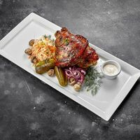 Швабская свиная рулька в Британника