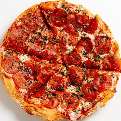 Римская пицца Пепперони в PioPizza по цене 850 ₽
