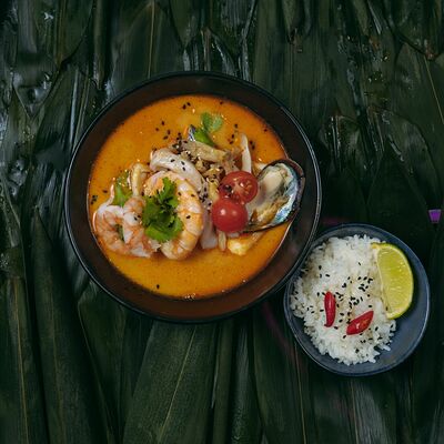 Том ям с морепродуктами в Sushi lovers по цене 790 ₽