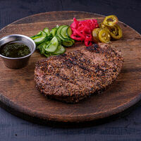 Стейк Пеппер в Bukowski Grill
