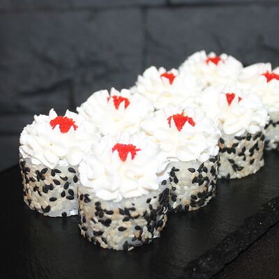 Чикен чиз ролл в Суши Пати по цене 370 ₽