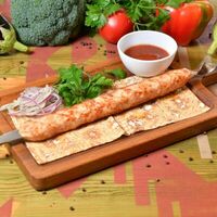 Люля-кебаб из курицы с соусом сацебели в АйДаБаран