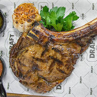 Стейк Рибай в Гриль-бар Draft