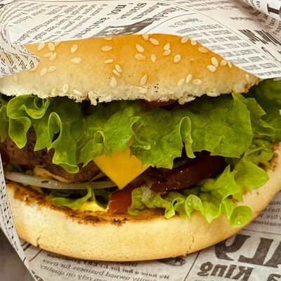 Бургер куриный в Жар по цене 369 ₽