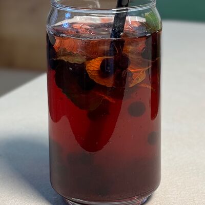 Лимонад дикая смородина, гранат в Hello olivia по цене 440 ₽