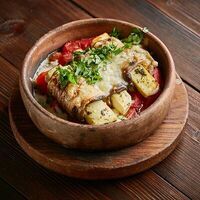 Баклажаны, запеченные с сулугуни и помидорами в Ача-Чача