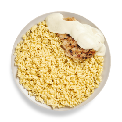 Куриное филе в перечном соусе с пастой орзо в Готово китчен по цене 255 ₽