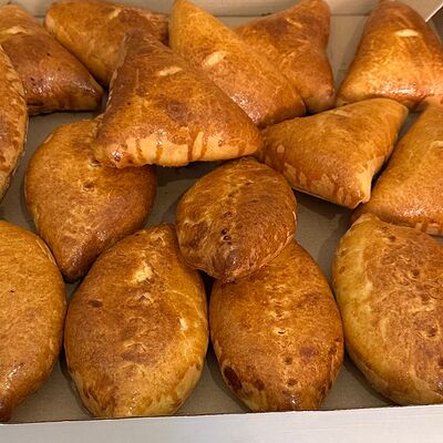 Пирожки с мясом куриным в Кавказская кухня по домашнему по цене 220 ₽