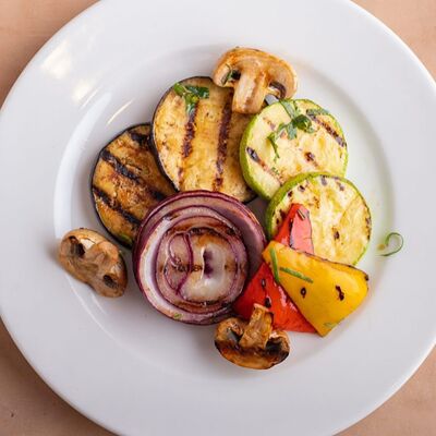 Овощи на углях в Мархаба Халяль по цене 492 ₽