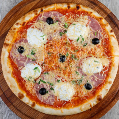 Пицца Старая Италия в Пиццерия Помидор по цене 360 ₽