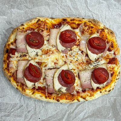 Римская пицца Колбаса-черри в Самурай по цене 925 ₽