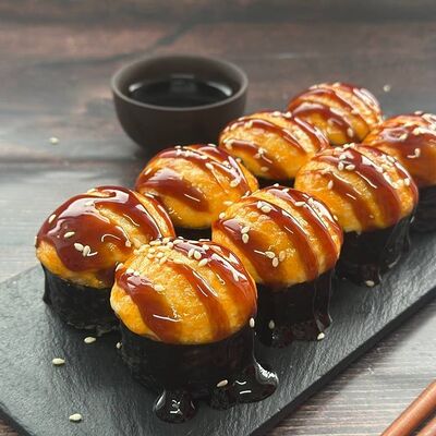 МЕГАролл Запеченный с креветками в Токио 96 пицца и роллы по цене 625 ₽