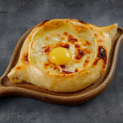 Хачапури по-аджарски в Бумбараш по цене 595 ₽