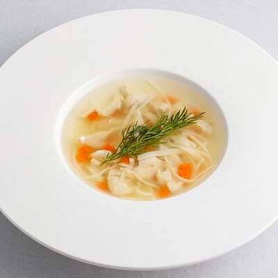 Детский куриный суп с макарошками в Jager restopub по цене 390 ₽