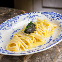 Логотип Joli grand bistrot