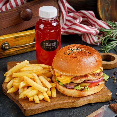 Комбо Galina в Deus Burgers по цене 730 ₽