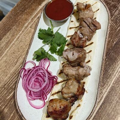 Шашлык из свининыв Высоко Высоко по цене 635 ₽