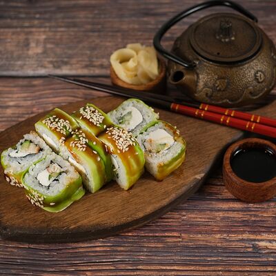 Тренд ролл в Японский городовой 64 по цене 370 ₽