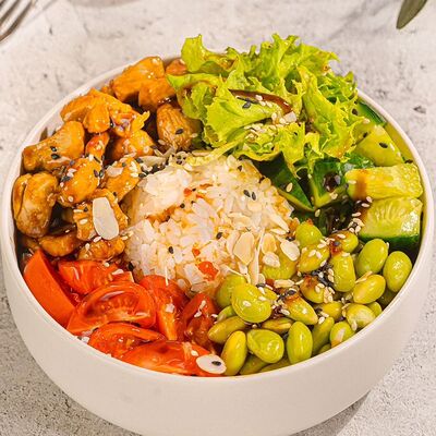 Поке боул Курица с рисом в Stories по цене 450 ₽