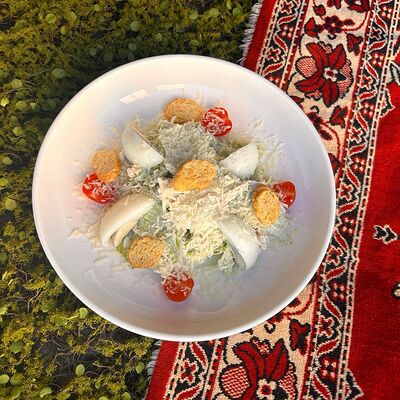 Салат Цезарьв Вкусы Дагестана по цене 430 ₽