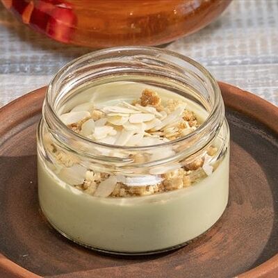 Фисташковая панакота на мацони в Хочу Пури по цене 550 ₽